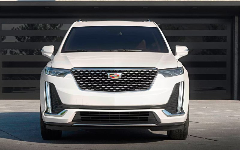 Step-by-Step Tips for Test Driving the 2025 Cadillac XT6