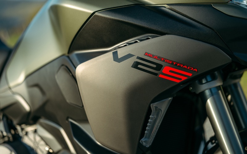 2025 Ducati Multistrada V2 near Washington, D.C. - Features