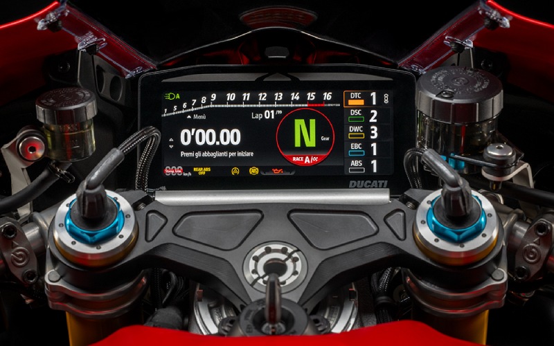 2025 Ducati Panigale V4 S near Reston, VA - Features