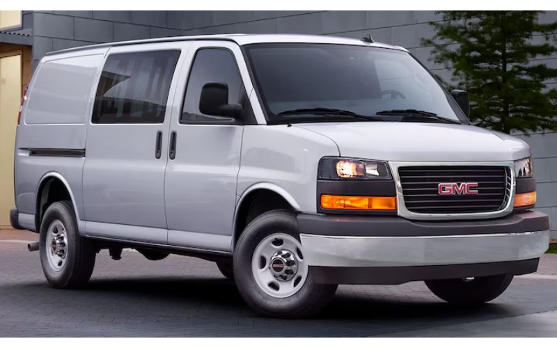 2025 Gmc Savana Cargo 2500 photo 2