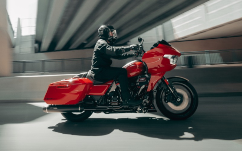 Elevate Your Ride in Evansville, IN: How the 12.3-Inch TFT Display on the 2025 Harley-Davidson® CVO™ Road Glide® ST Changes Touring