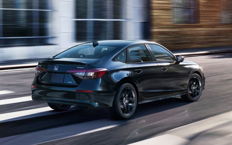 Discover Innovation and Efficiency with the 2025 Honda Civic Sedan near Quincy, IL