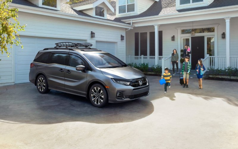 Discover the 2025 Honda Odyssey in West Burlington, IA