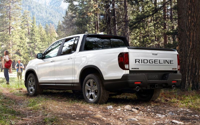 Discover the 2025 Honda Ridgeline near Quincy, IL