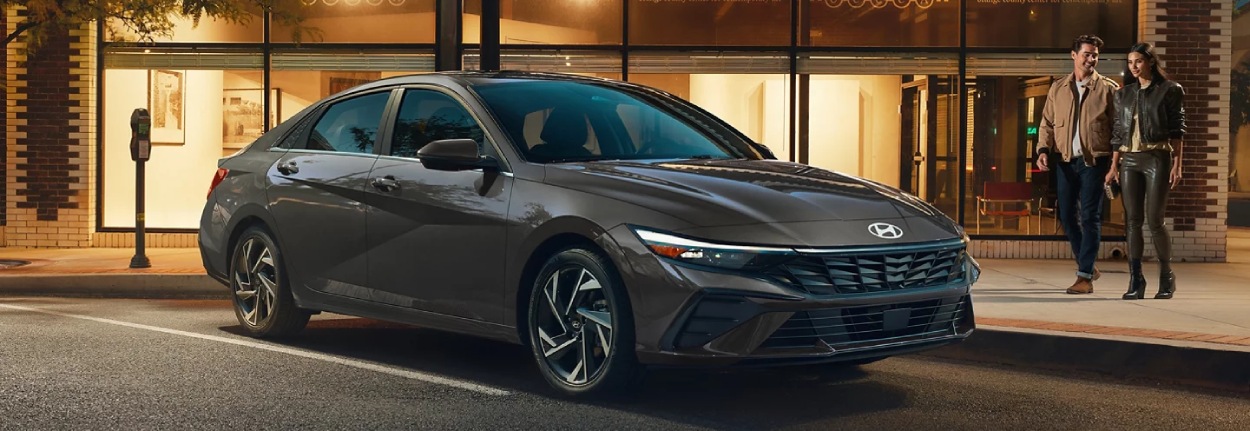 2025 Hyundai Elantra Hybrid near Anaheim, CA