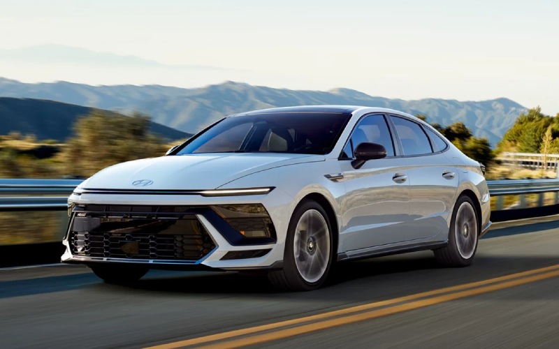 e-Dynamic Drive System Sets the 2025 Hyundai Sonata Hybrid near La Verne, CA Apart