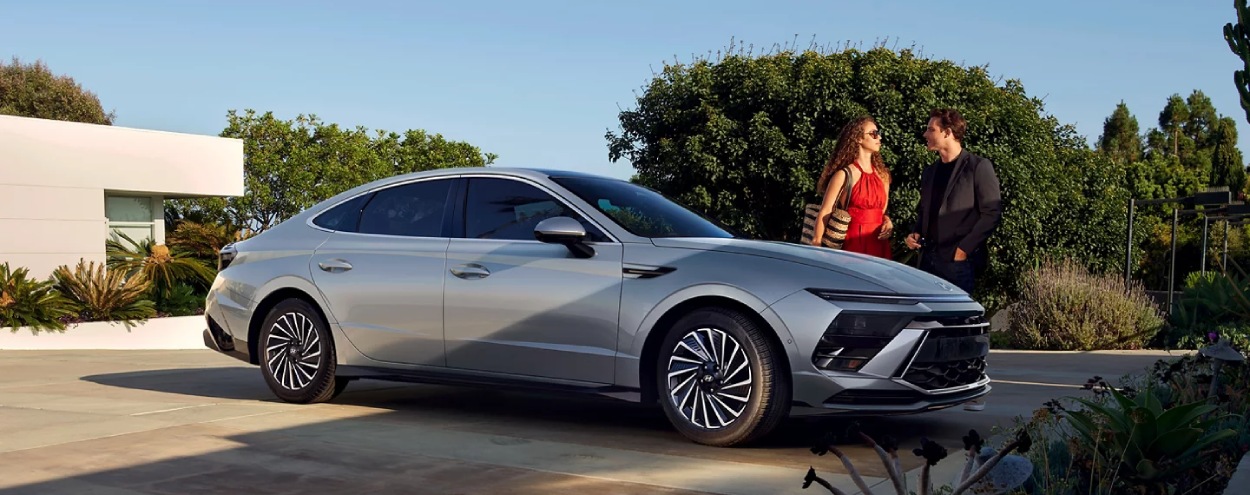 2025 Hyundai Sonata Hybrid near Azusa, CA