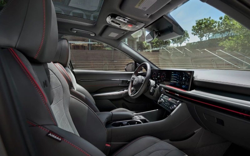 Azusa, CA - 2025 Hyundai Sonata Hybrid's Interior