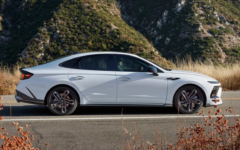 Woodbridge, NJ - 2025 Hyundai Sonata