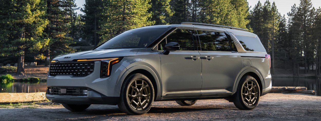 2025 Kia Carnival MPV Hybrid near Denver, CO