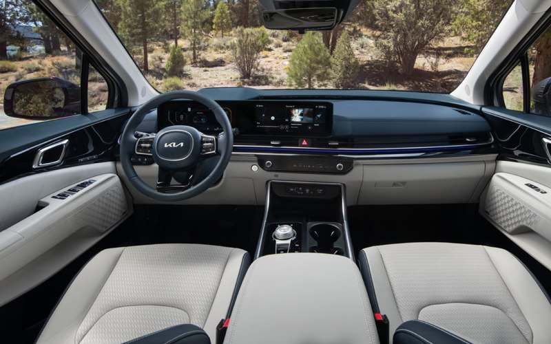 Denver, CO - 2025 Kia Carnival MPV Hybrid's Interior
