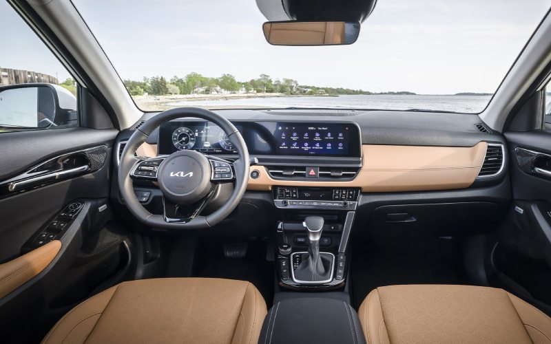 Aurora, CO - 2025 Kia Seltos's Interior