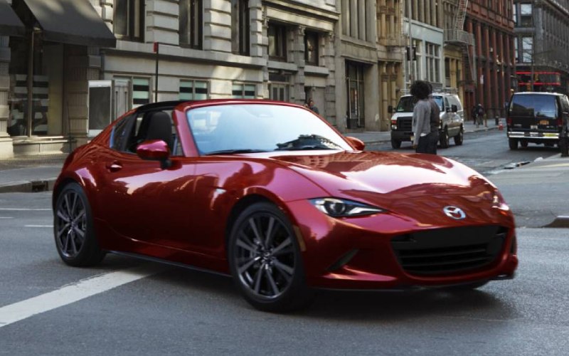 Why Leasing the 2025 Mazda MX-5 Miata RF May Be Right for You