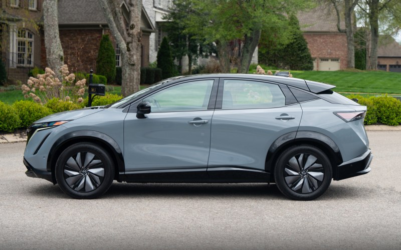 Discover the 2025 Nissan ARIYA near Staten Island, NY