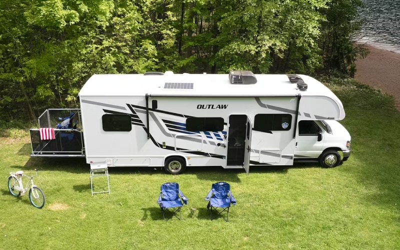 Des Moines, IA - 2026 Thor Motor Coach 's Floor Plans