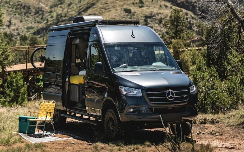 Des Moines, IA - 2026 Thor Motor Coach 's Specifications