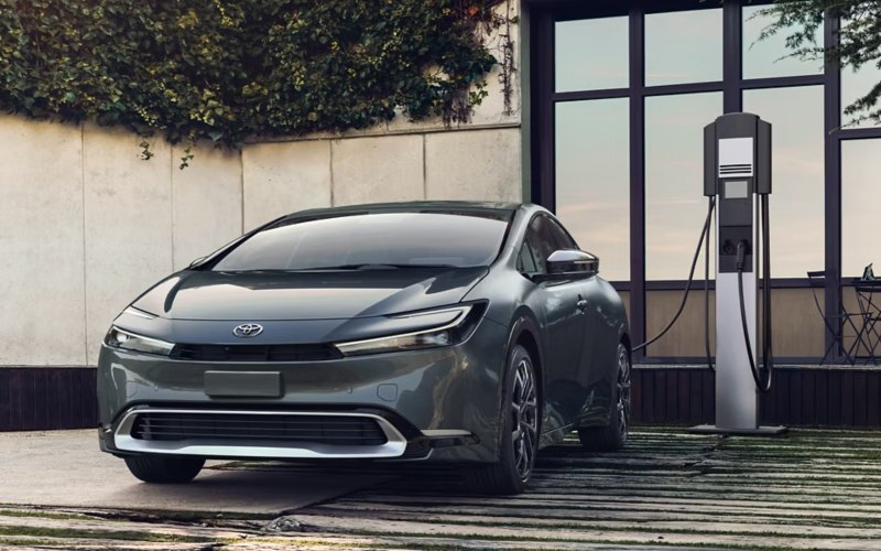 2025 Toyota Prius Plug-in Hybrid near South Bend, IN