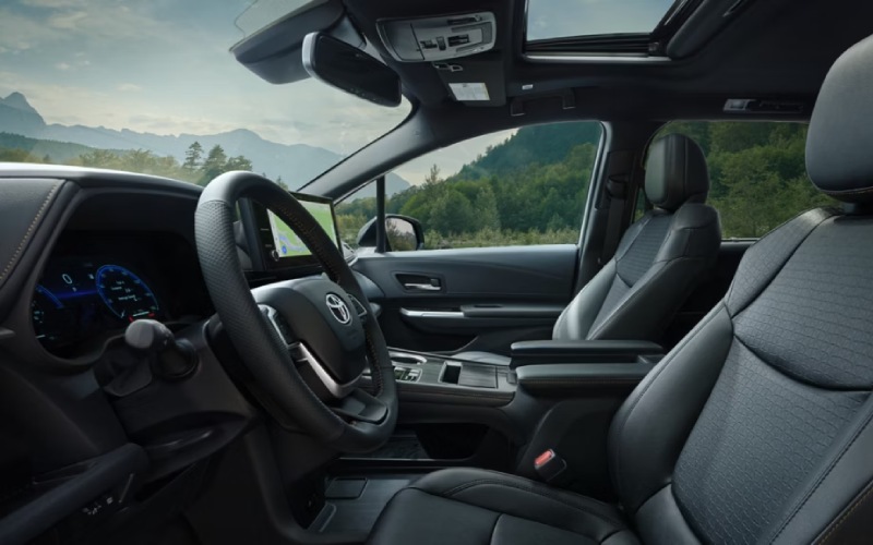 South Bend, IN - 2025 Toyota Sienna's Interior
