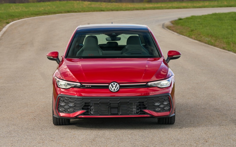 Lease vs Finance: What Makes More Sense for Drivers in Bakersfield, CA? Lease vs Finance: What Makes More Sense for Drivers in Bakersfield, CA?