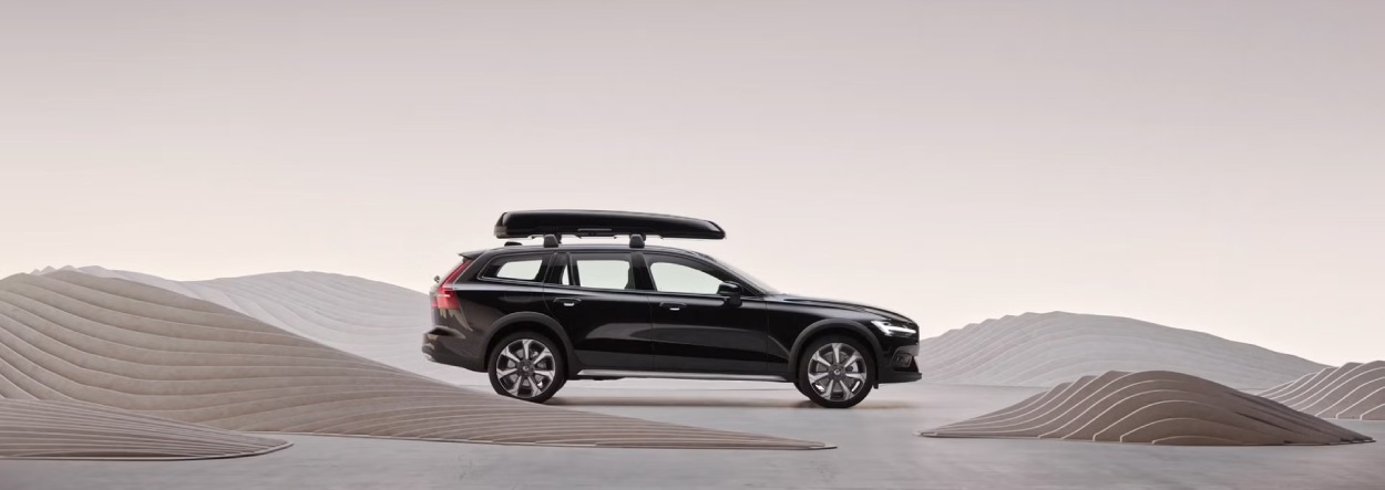 2026 Volvo V60 Cross Country in Colorado Springs, CO