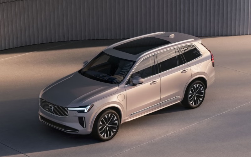 Volvo Dealer near Castle Rock, CO - 2025 Volvo XC90 Plug-in Hybrid