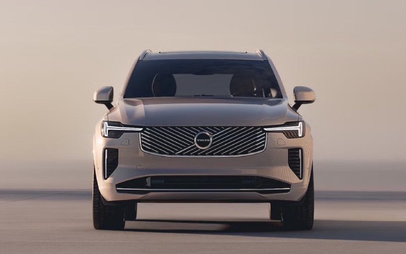 Colorado Springs, CO - 2026 Volvo XC90 Plug-in Hybrid's Exterior