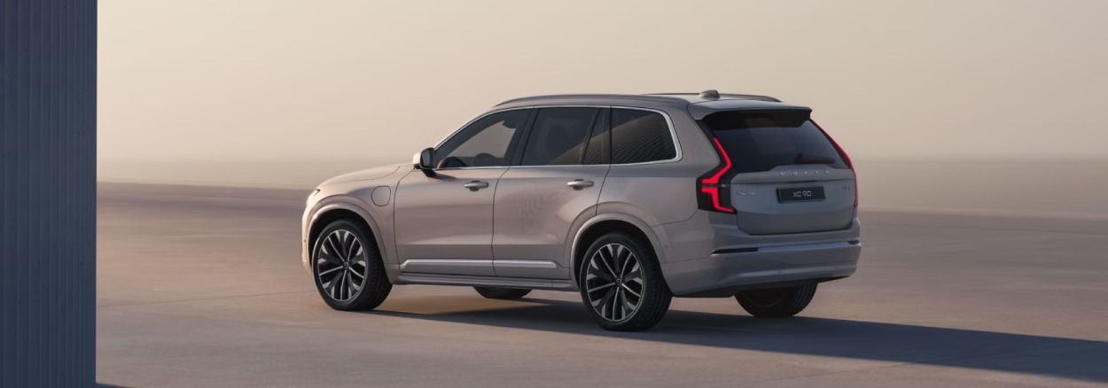 2026 Volvo XC90 Plug-in Hybrid in Colorado Springs, CO