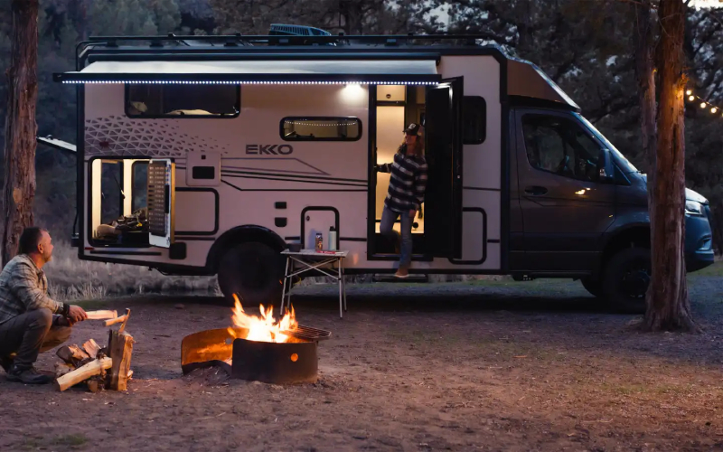 Des Moines, IA - Winnebago Features