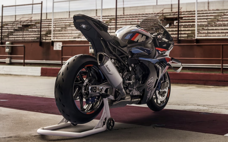 Step-by-Step Tips for Test Driving the 2026 BMW M 1000 RR