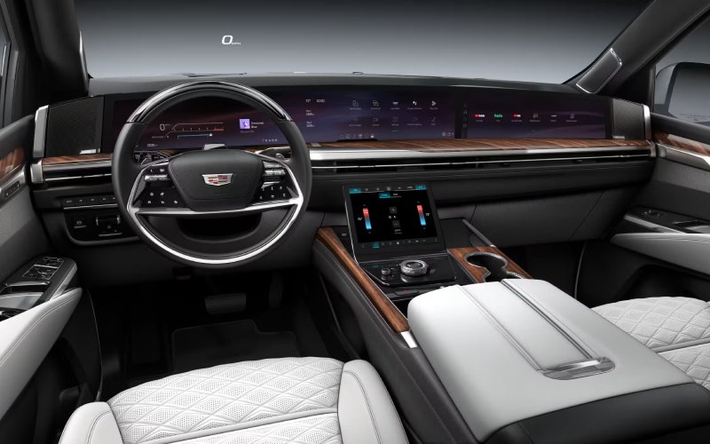 Benefits of Financing the 2026 Cadillac Escalade ESV Long-Term