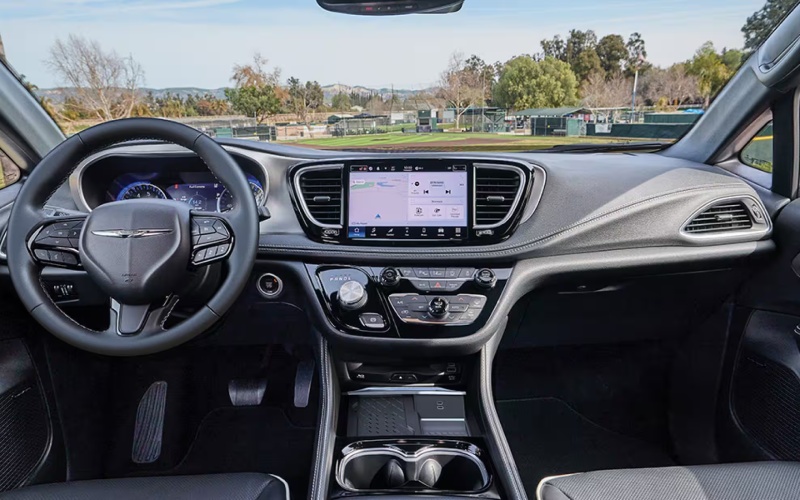 5 Key Reasons the 2026 Chrysler Pacifica Stands Out near Loudoun County, VA