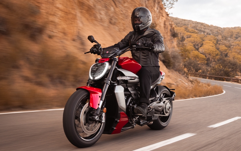Does the V4 Granturismo Make the 2026 XDiavel V4 Easy to Ride around Woodbridge, VA?