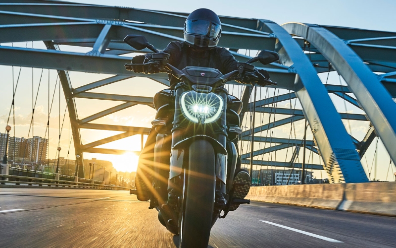 Step-by-Step Tips for Test Driving the 2026 Ducati XDiavel V4