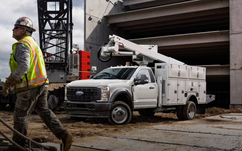 Ford Super Duty Chassis Cab Upfit Guide for Work Trucks near San Antonio, TX