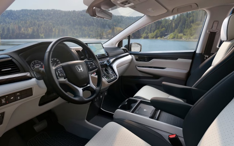 5 Key Reasons the 2026 Honda Odyssey Stands Out near Coralville, IA