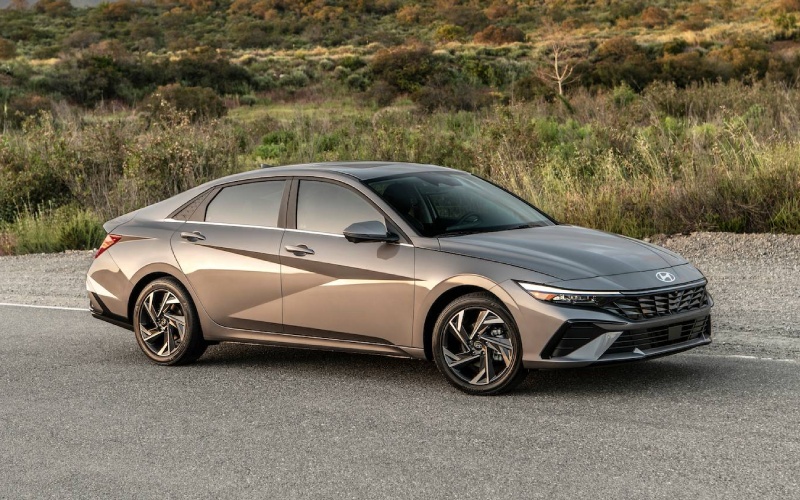 Step-by-Step Tips for Test Driving the 2026 Hyundai Elantra