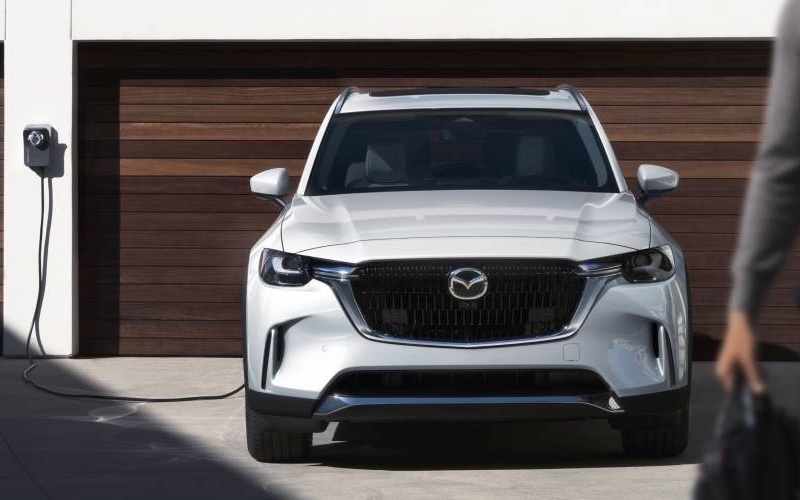 5 Buying Considerations Before You Choose Your Mazda CX-90 Plug-In Hybrid