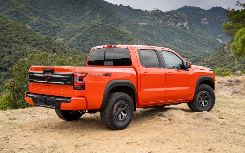 Why the 2026 Nissan Frontier Crew Cab SV Long Bed Fits Lafayette, IN Truck Buyers