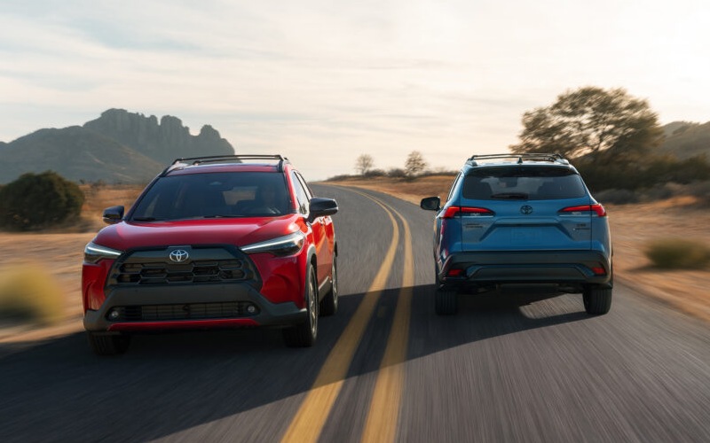South Bend, IN - 2026 Toyota Corolla Cross Hybrid's Exterior