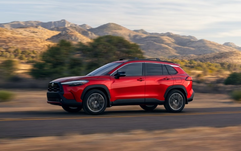 South Bend, IN - 2026 Toyota Corolla Cross's Exterior