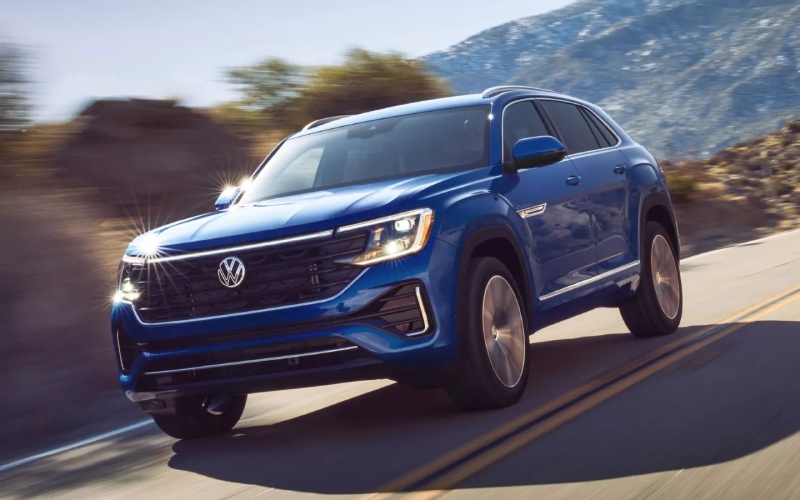 Is 4MOTION® All-Wheel Drive on the 2026 Volkswagen Atlas Cross Sport Worth It for Castle Rock, CO?