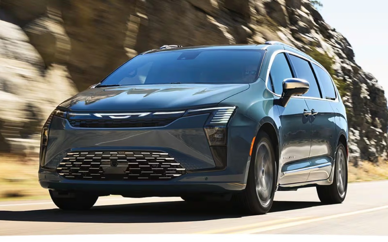 Stow ’n Go® Space and Advanced Tech — How the 2027 Chrysler Pacifica Fits Family Life around Boerne, TX