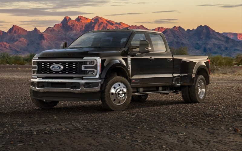 Can the 2027 Ford Super Duty F-450 Handle Heavy Towing for Colorado Springs, CO Truck Shoppers?